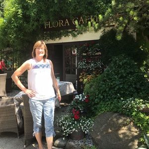 Meet your Posher, Jeanne